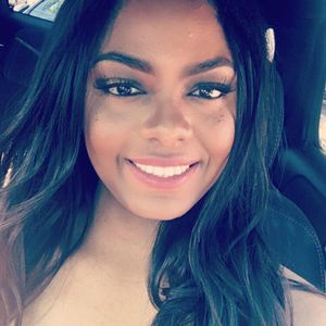 Meet your Posher, Uju